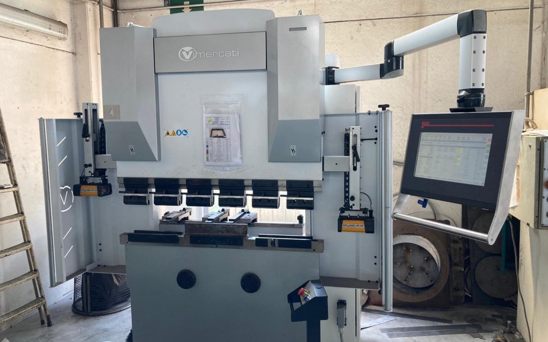 Piegatrice usata VIMERCATI PHSY 30/1250 cnc 4 assi