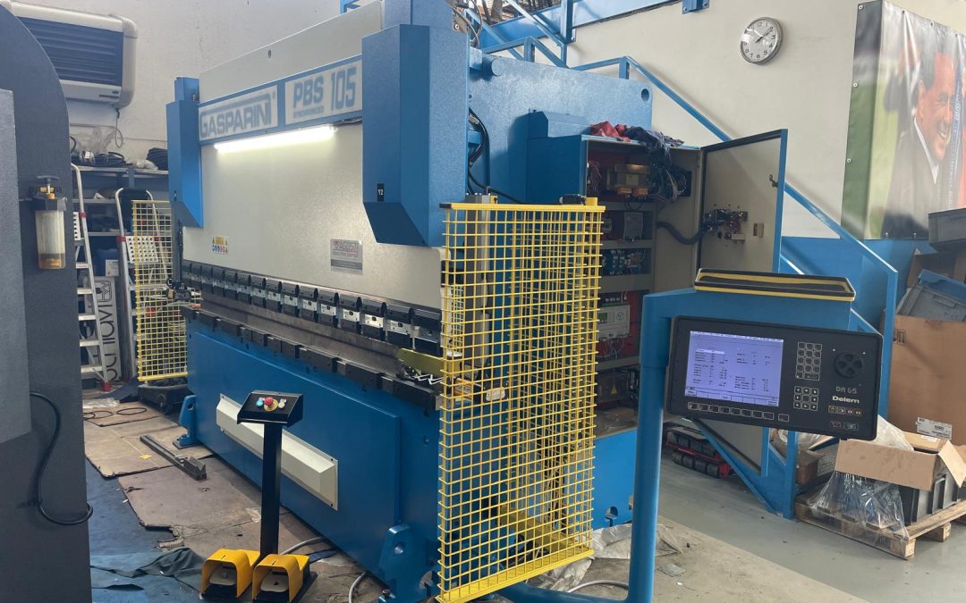 Piegatrice usata GASPARINI PBS 105/3000 cnc 4 assi