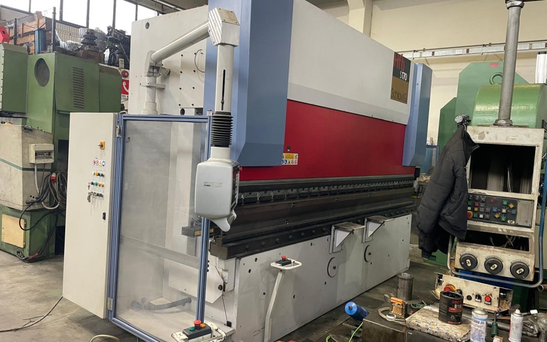Piegatrice usata SCHIAVI HFBs 170/4000 cnc 4 assi