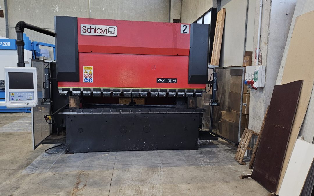 Piegatrice usata SCHIAVI HFBs 100/30 cnc 8 assi