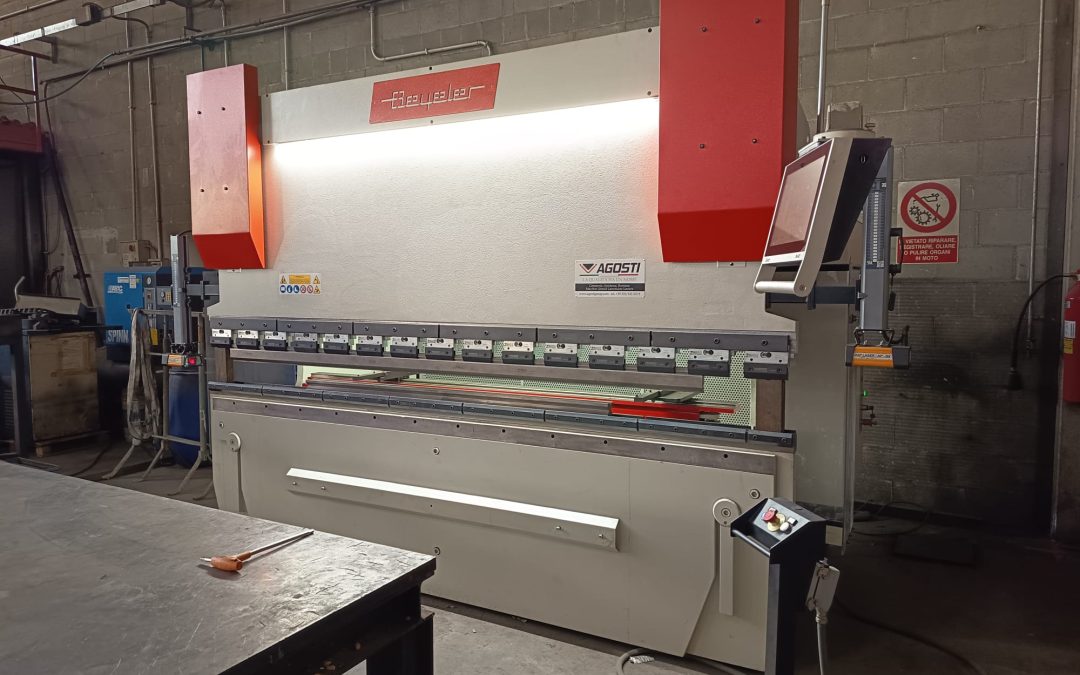 Piegatrice usata BEYELER PR6 100-3100 cnc 6 assi